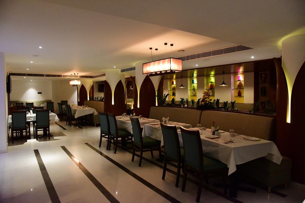 The Royal Comfort Bangalore Bagian luar foto
