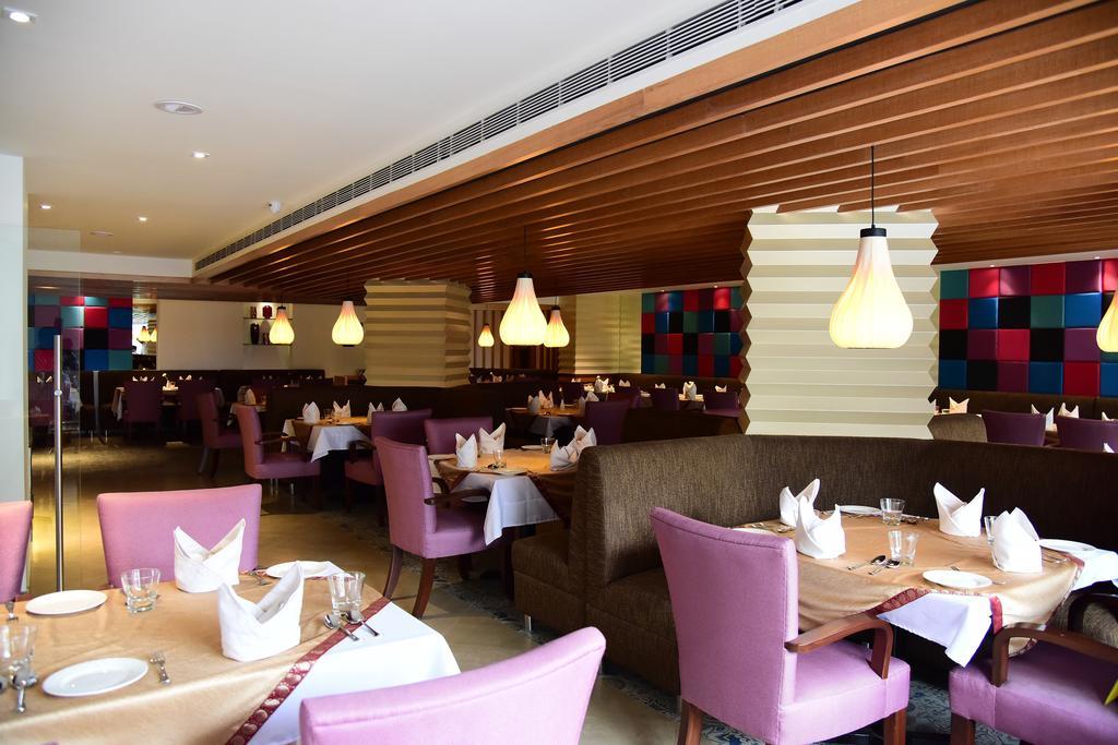 The Royal Comfort Bangalore Bagian luar foto