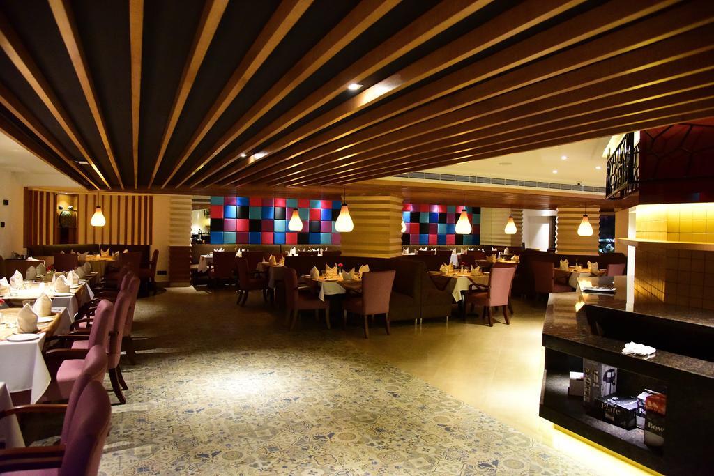 The Royal Comfort Bangalore Bagian luar foto
