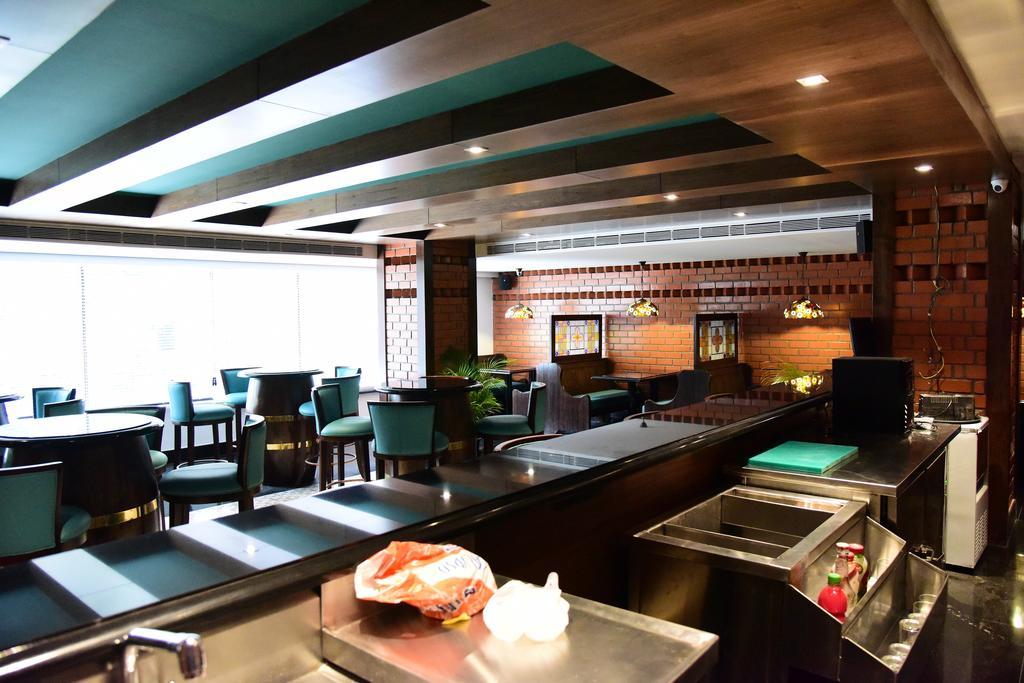 The Royal Comfort Bangalore Bagian luar foto