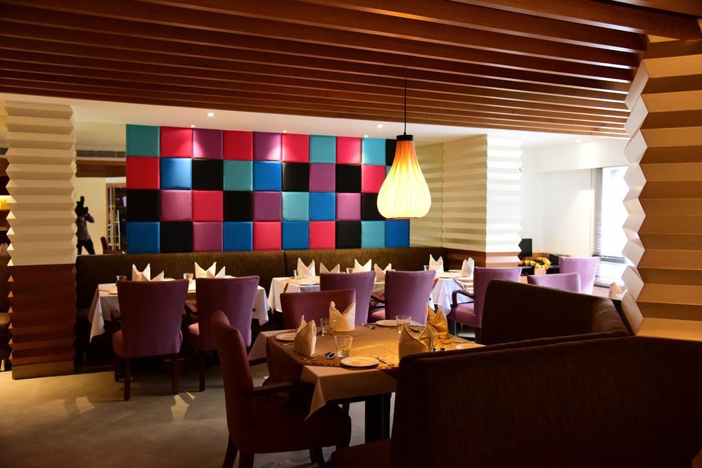 The Royal Comfort Bangalore Bagian luar foto