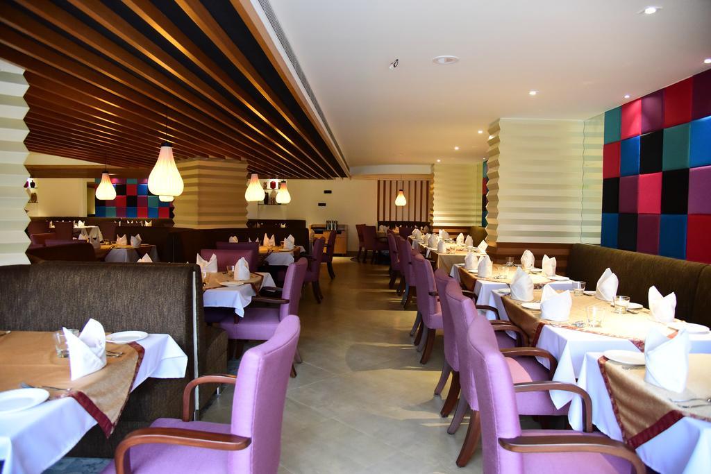 The Royal Comfort Bangalore Bagian luar foto